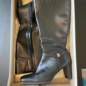 Naturalizer Black Boots size 8